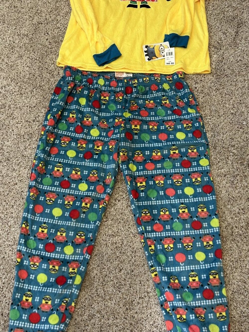 Vintage Despicable Me Minions Christmas Pajama Set